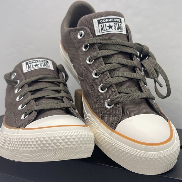 Converse Men’s Sneakers A13785F
CTAS MALDEN STREET OX TRUFFLE/EGRET/HONEY - Picture 5 of 16